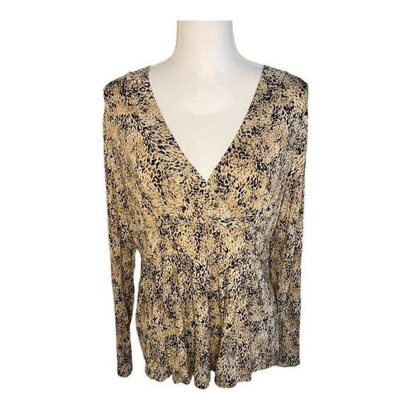 Liz‎ Claiborne Women’s Large Faux Wrap V-Neck Animal Print Long Sleeved Top - Picture 1 of 4